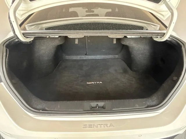 Used 2022  Nissan SR image 27