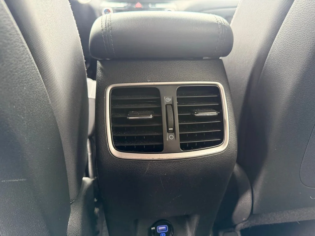 Used 2019 Gray Hyundai SEL image 29