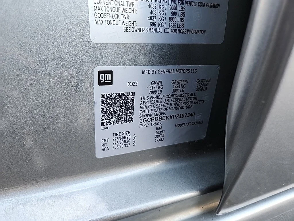 Used 2023 Gray Chevrolet Custom image 44