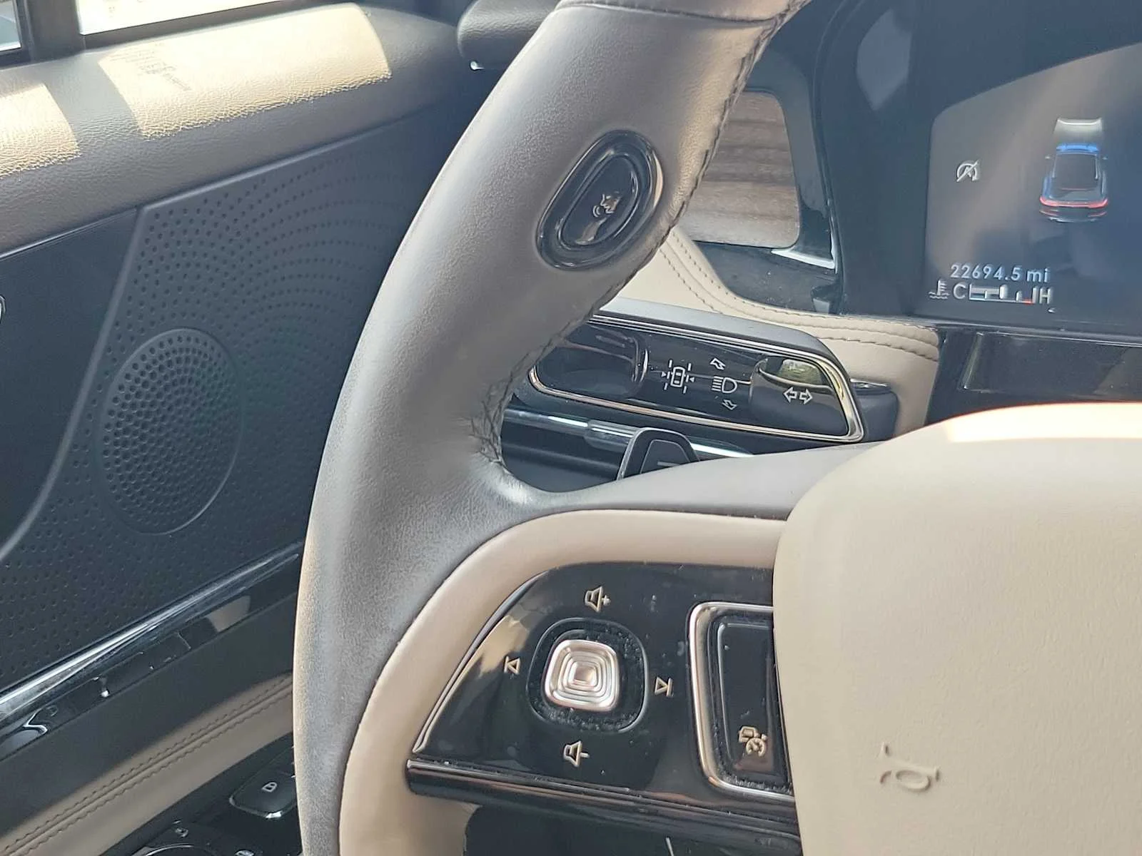 Used 2023 Vapor Blue Lincoln Reserve image 19