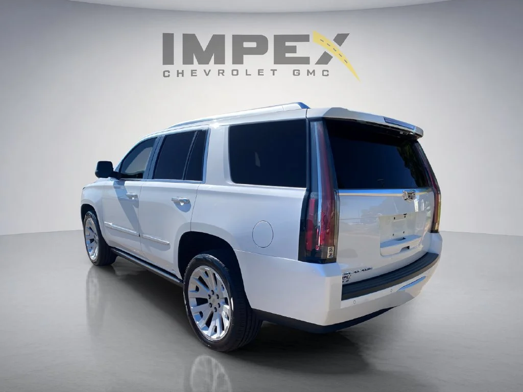 Used 2016 CRYSTAL WHITE TRICOAT Cadillac Premium Collection image 3