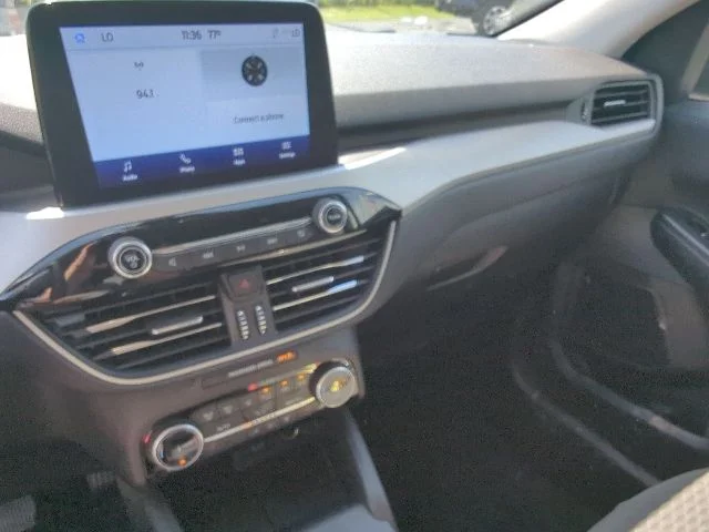 Used 2022 Blue Ford SE image 15