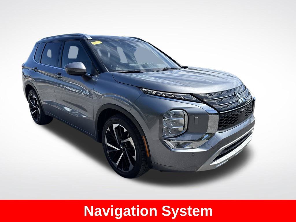Used 2023 Silver Mitsubishi SEL image 2