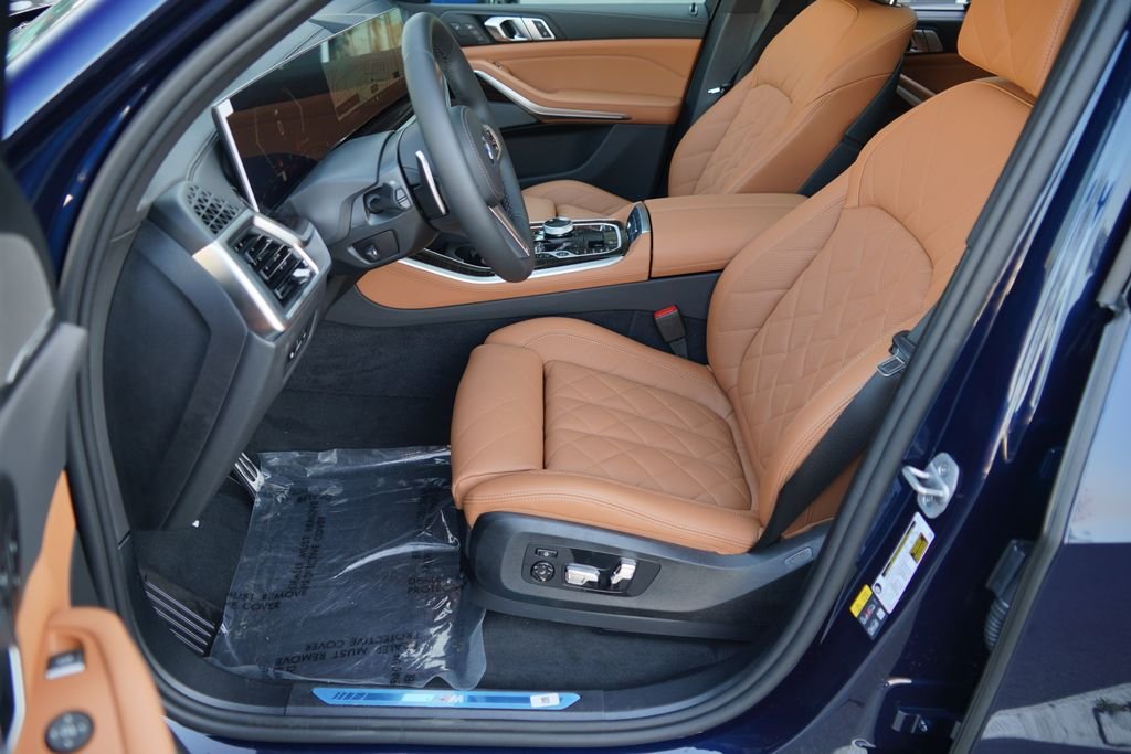 New 2026 Tanzanite Blue II Metallic BMW xDrive50e image 11