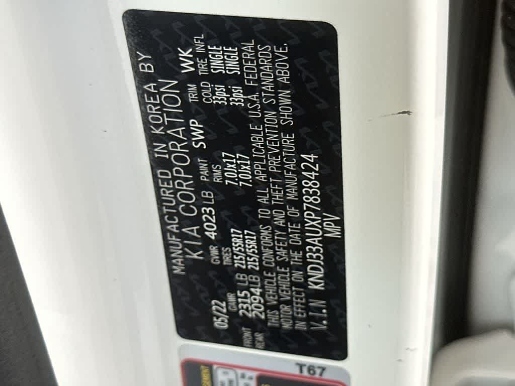 Used 2023 Snow White Pearl Kia EX image 29