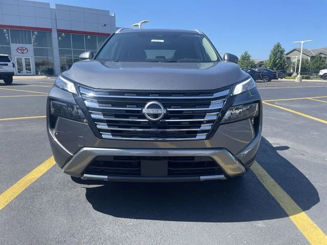 2026 Nissan Rogue SL - Photo 11
