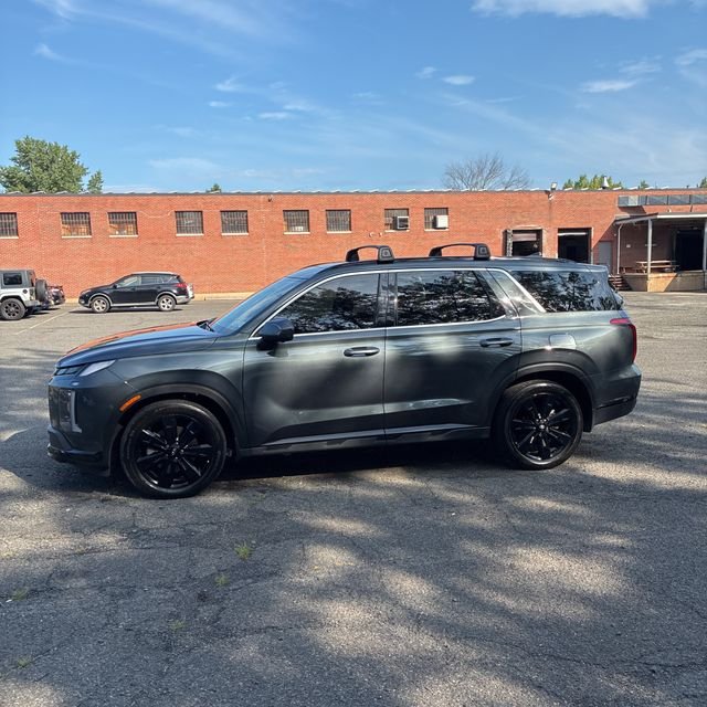 Used 2025 Graphite Hyundai XRT image 7