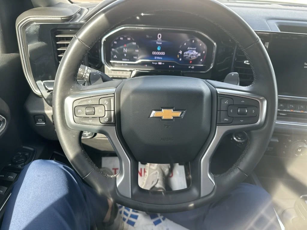 2024 Chevrolet Silverado 1500 LTZ - Photo 12