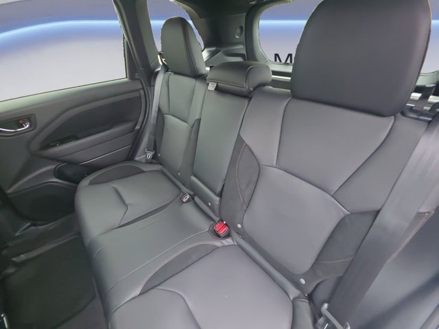 New 2026 ICE SILVER METALLIC Subaru Touring image 16
