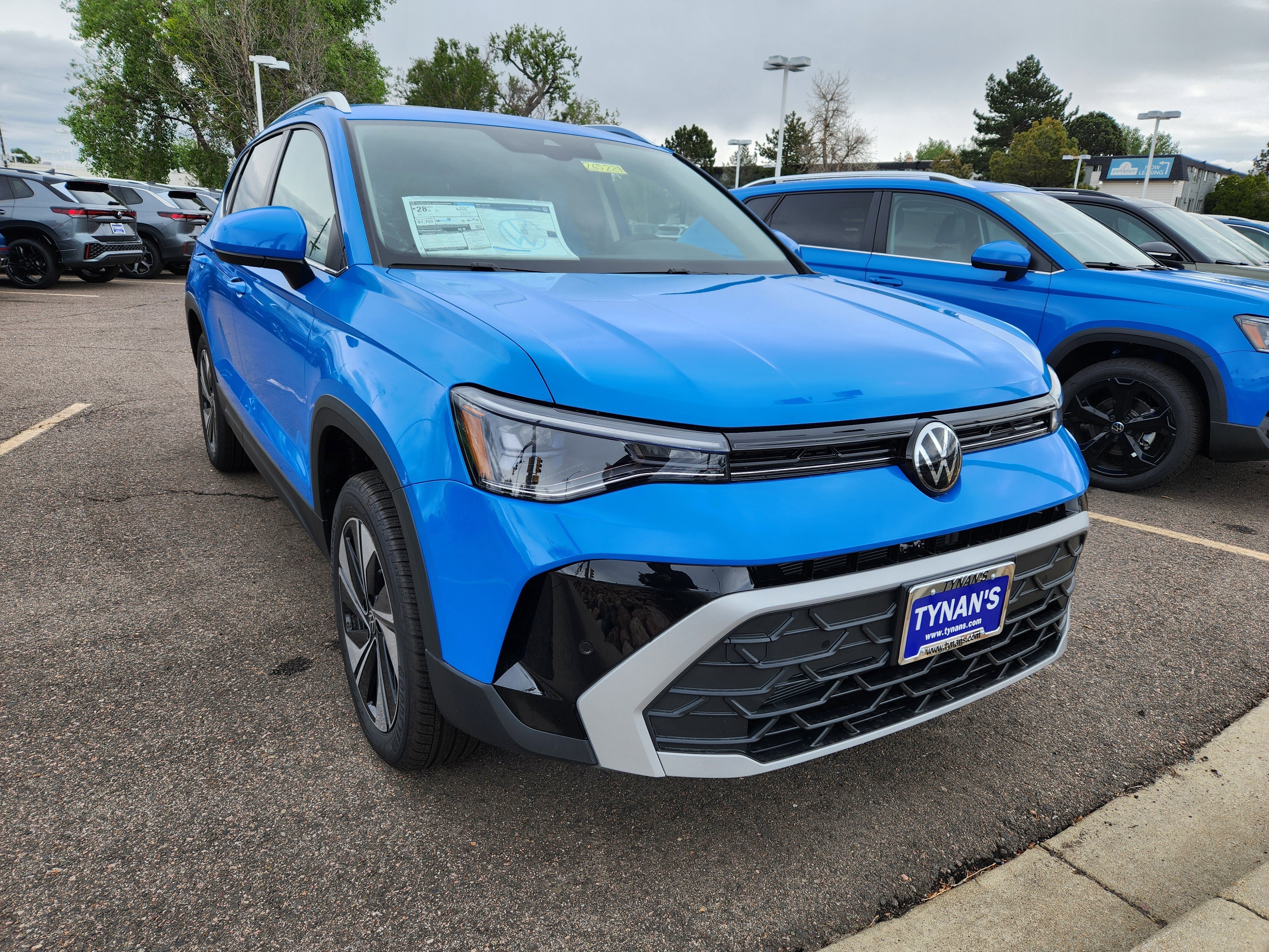 2026 Volkswagen Taos 1.5T SE 4Motion's photo