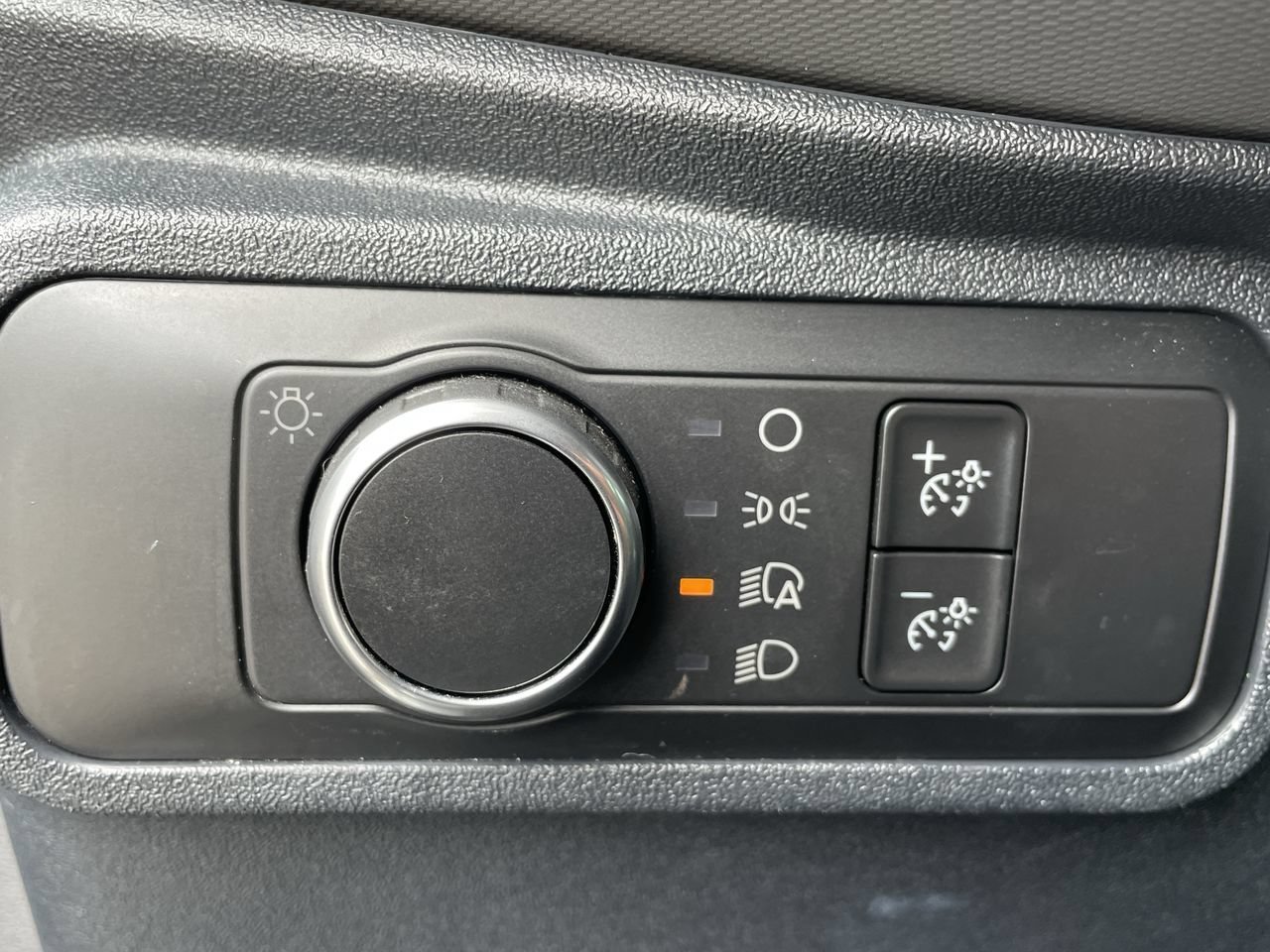 Used 2022 Cactus Ford Base image 24