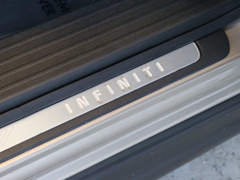 Certified Used 2023 Silver INFINITI LUXE image 45