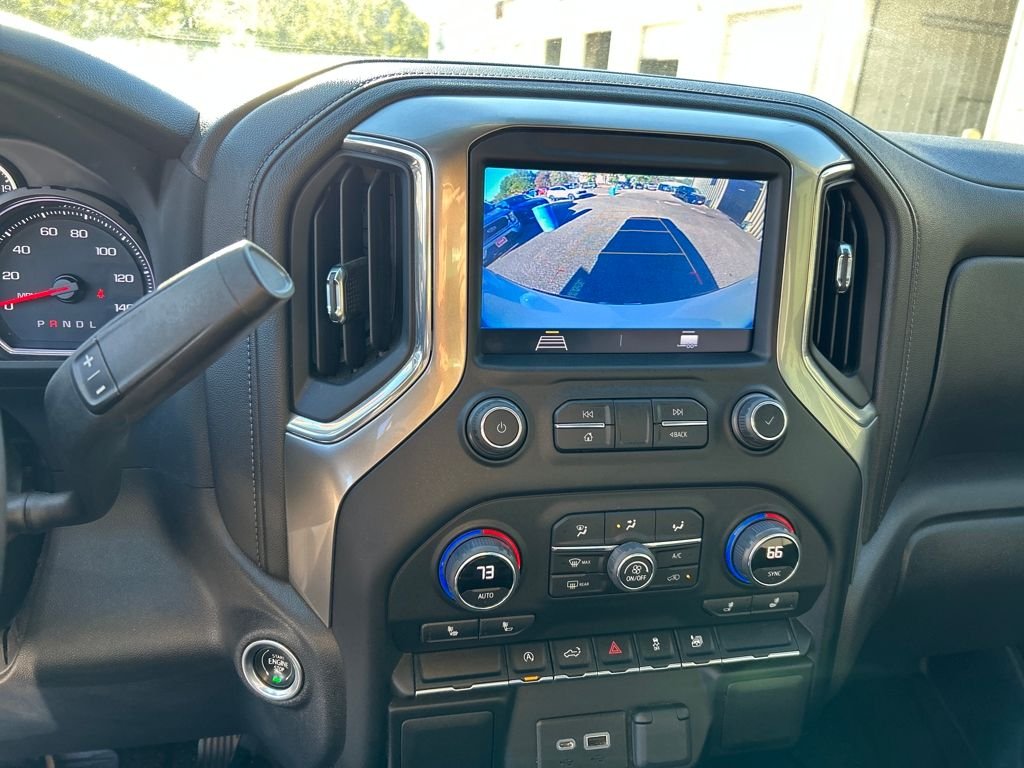 Used 2022 White Chevrolet LT image 19
