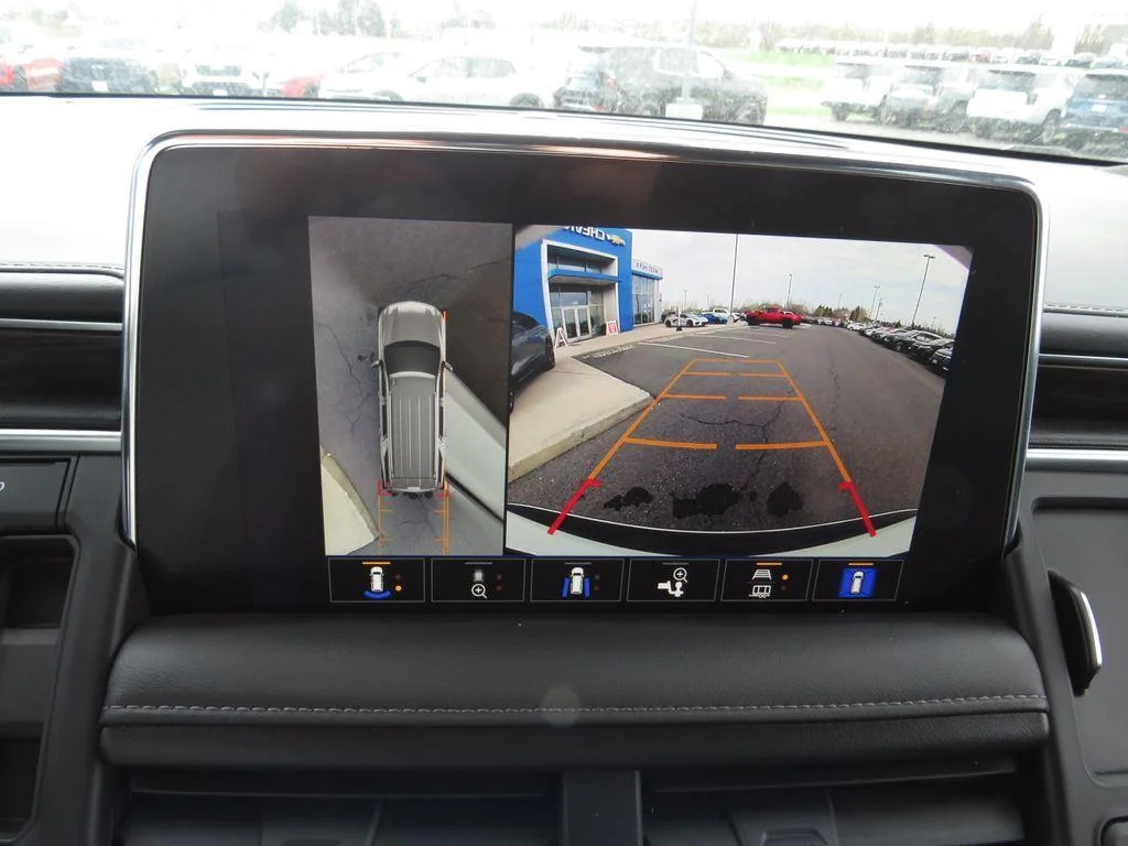 Used 2023 Summit White Chevrolet LT image 29