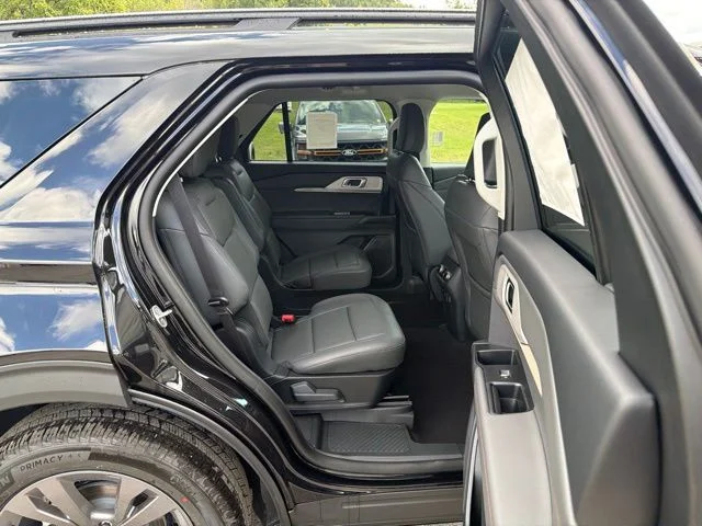 New 2026 Agate Black Metallic Ford Active image 99