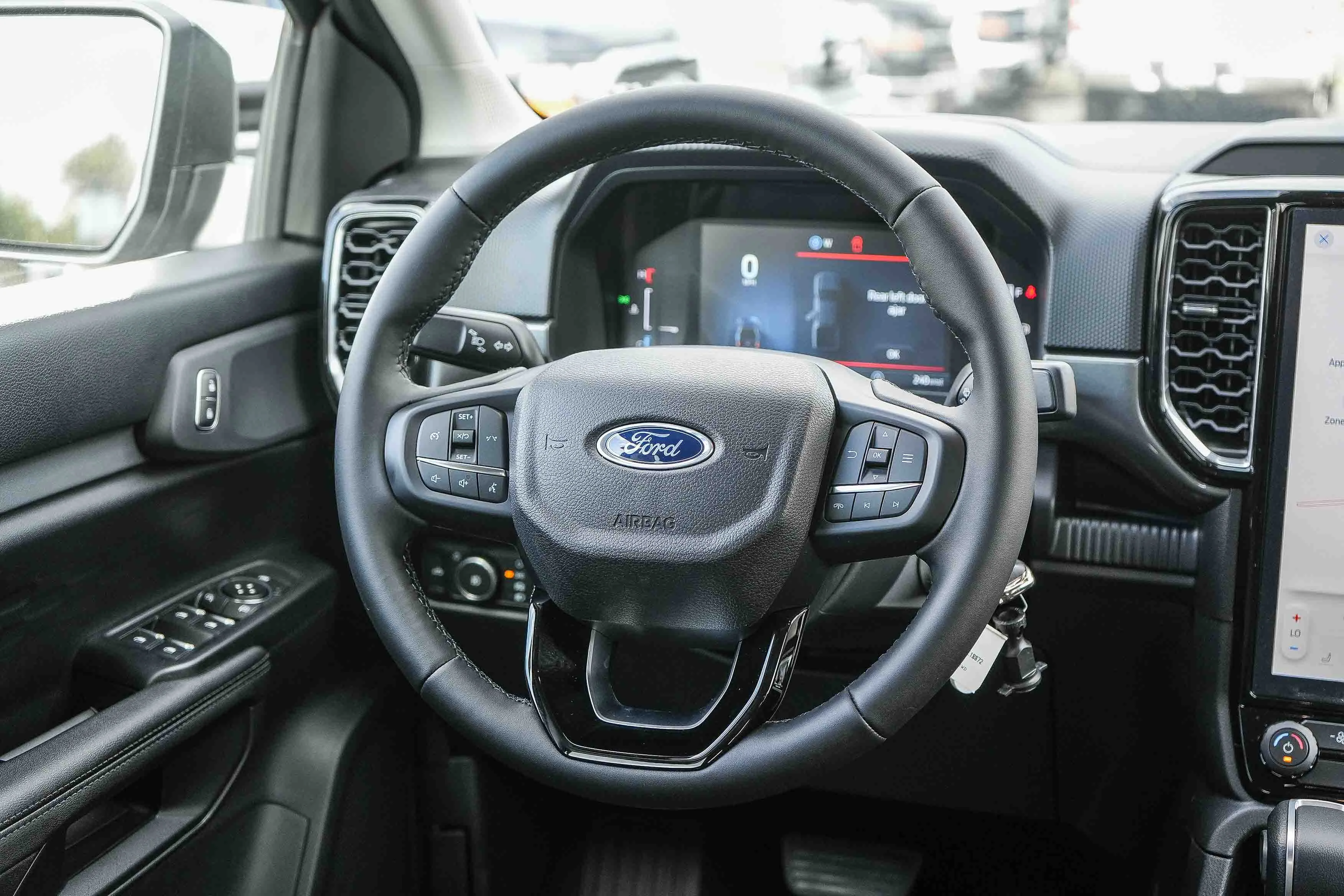 New 2026 Avalanche Ford XLT image 18