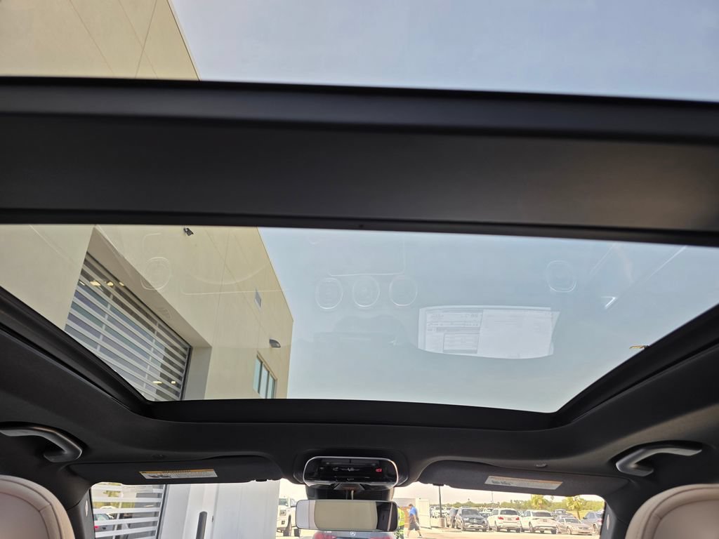 New 2026 Polar White Mercedes-Benz GLC 300 image 59