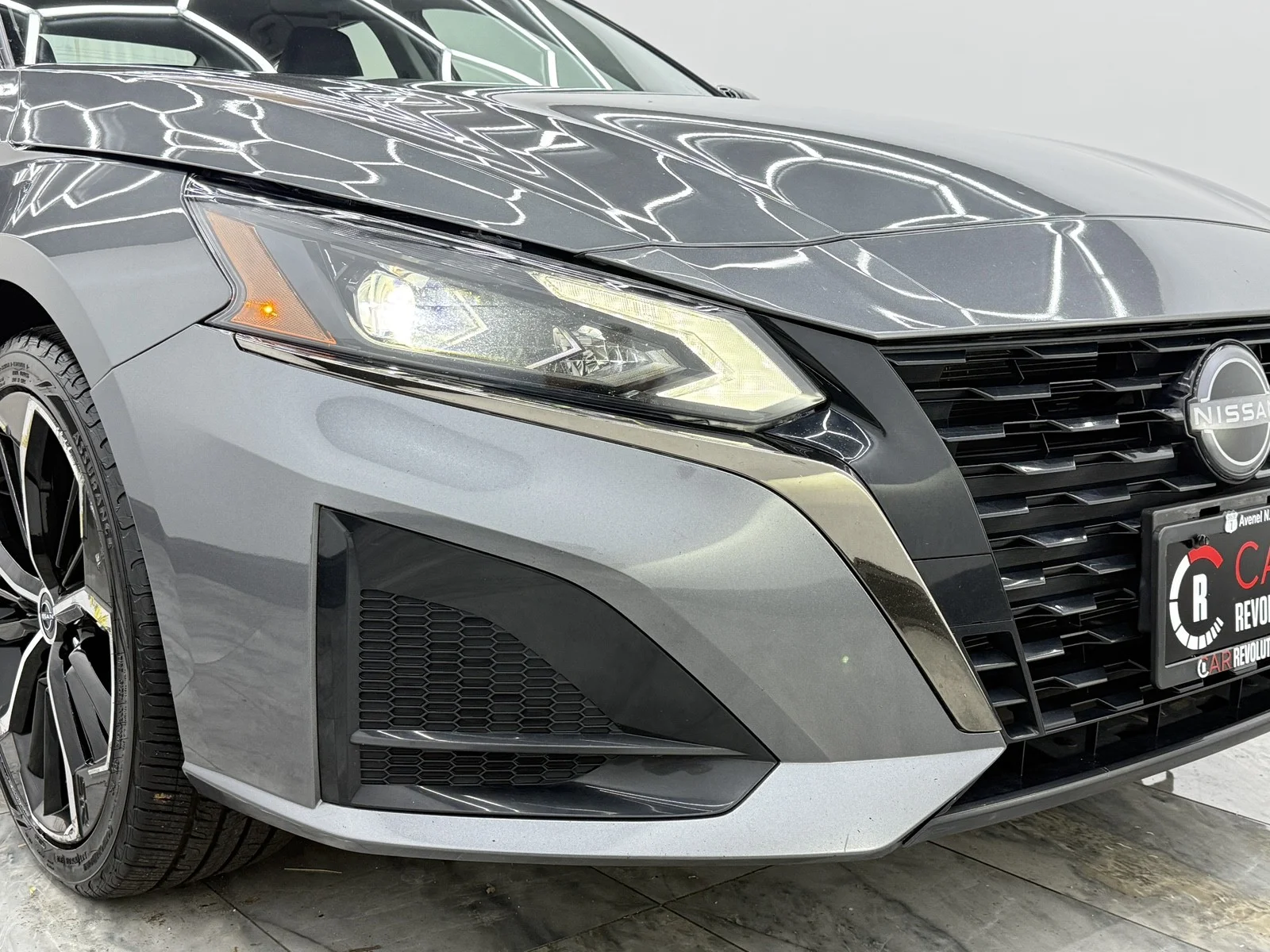 Used 2023 Gun Metallic Nissan 2.5 SR image 37
