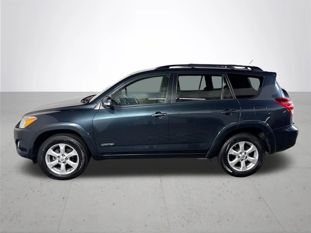 Used 2011 Green Toyota Limited image 9