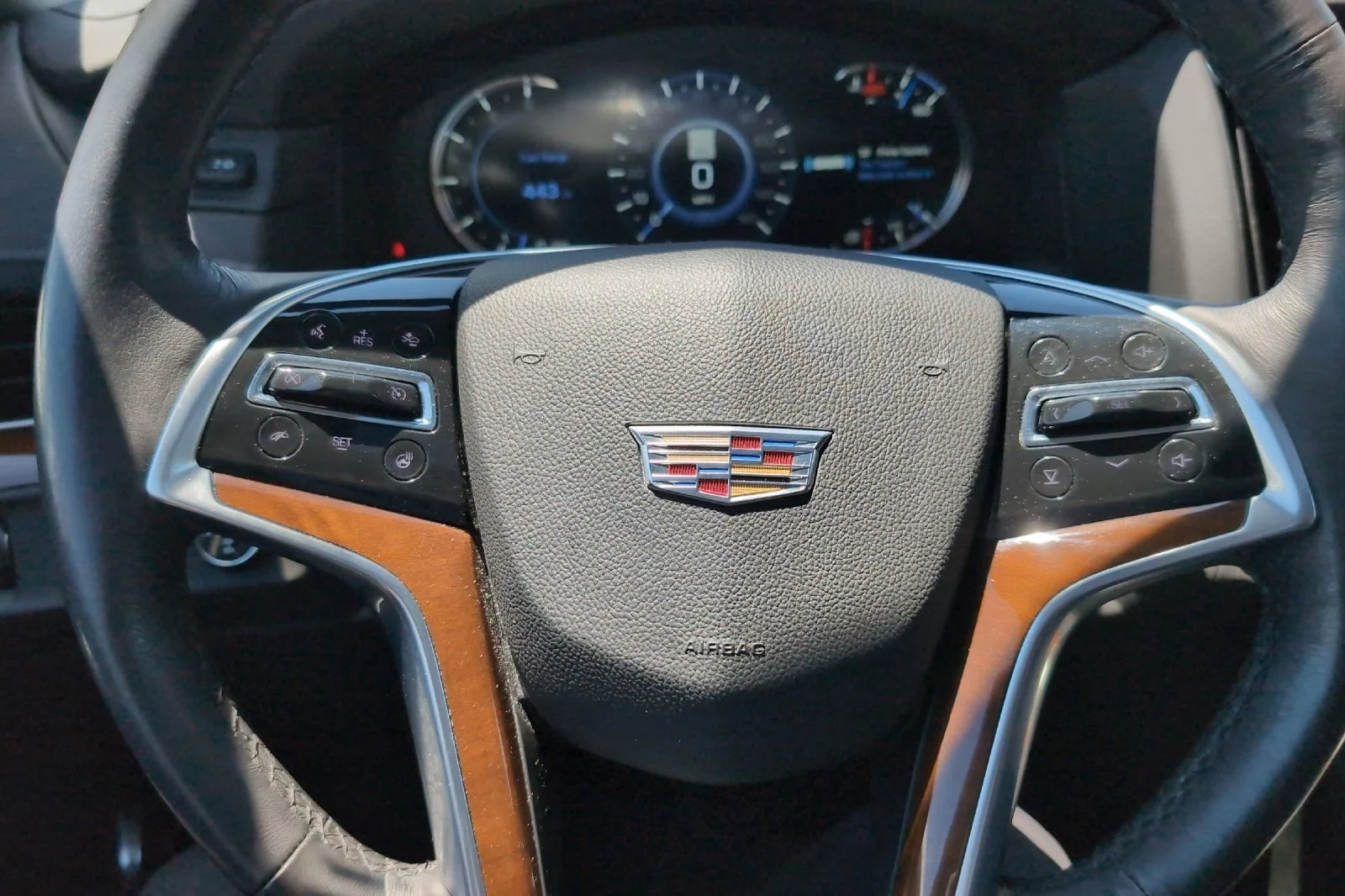 Used 2020 BLACK RAVEN Cadillac Premium Luxury image 27