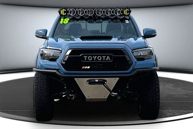 Used 2018 Toyota Tacoma TRD Pro with VIN 5TFCZ5AN0JX127995 for sale in Kansas City
