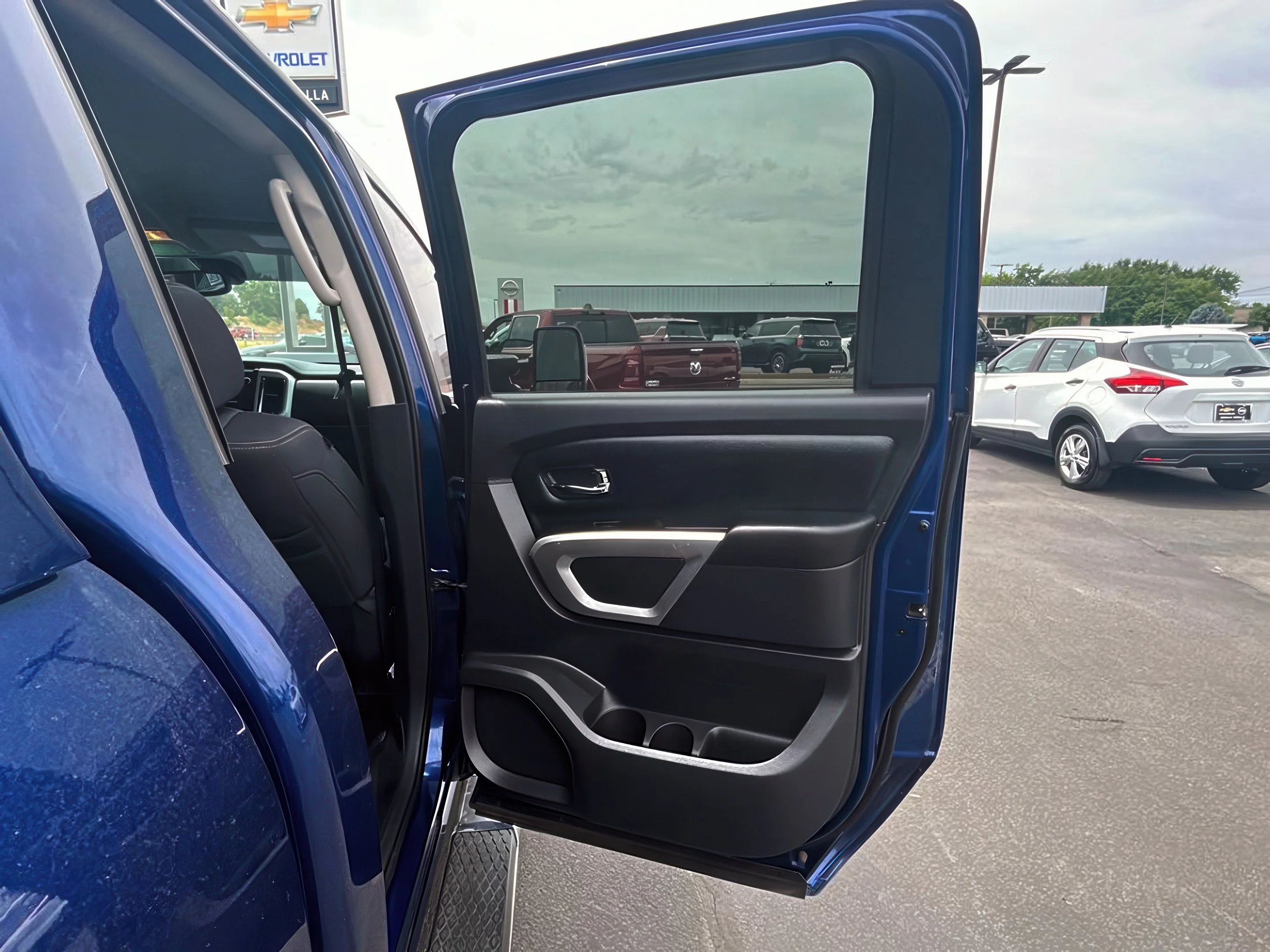 2019 Nissan Titan SV - Photo 36