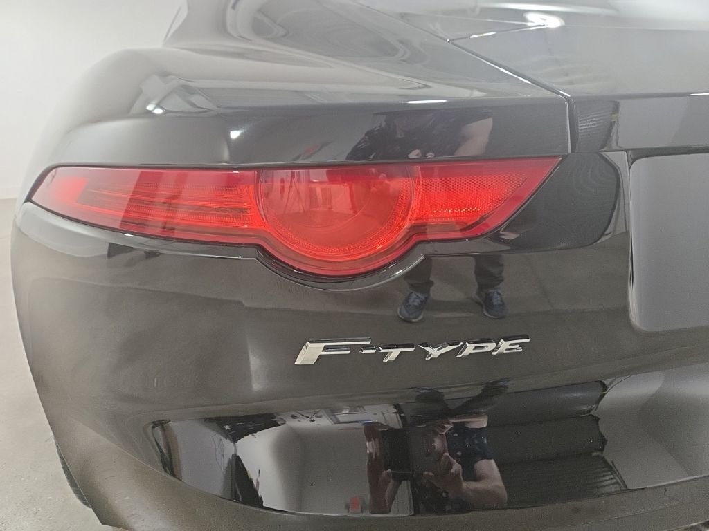 Used 2017 Black Jaguar Base image 21
