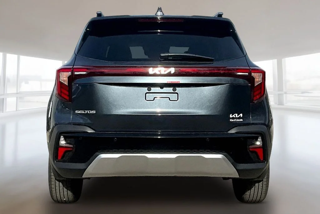 New 2026 Gravity Gray Kia EX image 4
