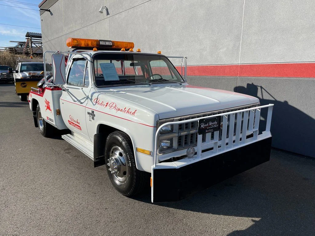 Used 1982 White Chevrolet  image 2