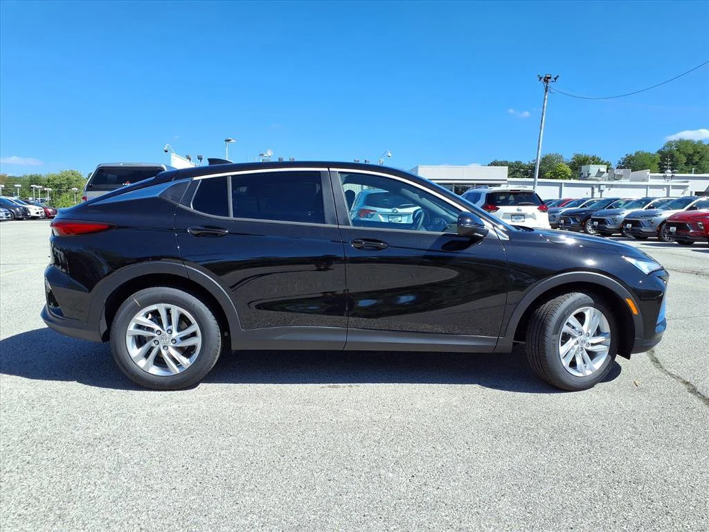New 2026 Ebony Twilight Metallic Buick Preferred image 18