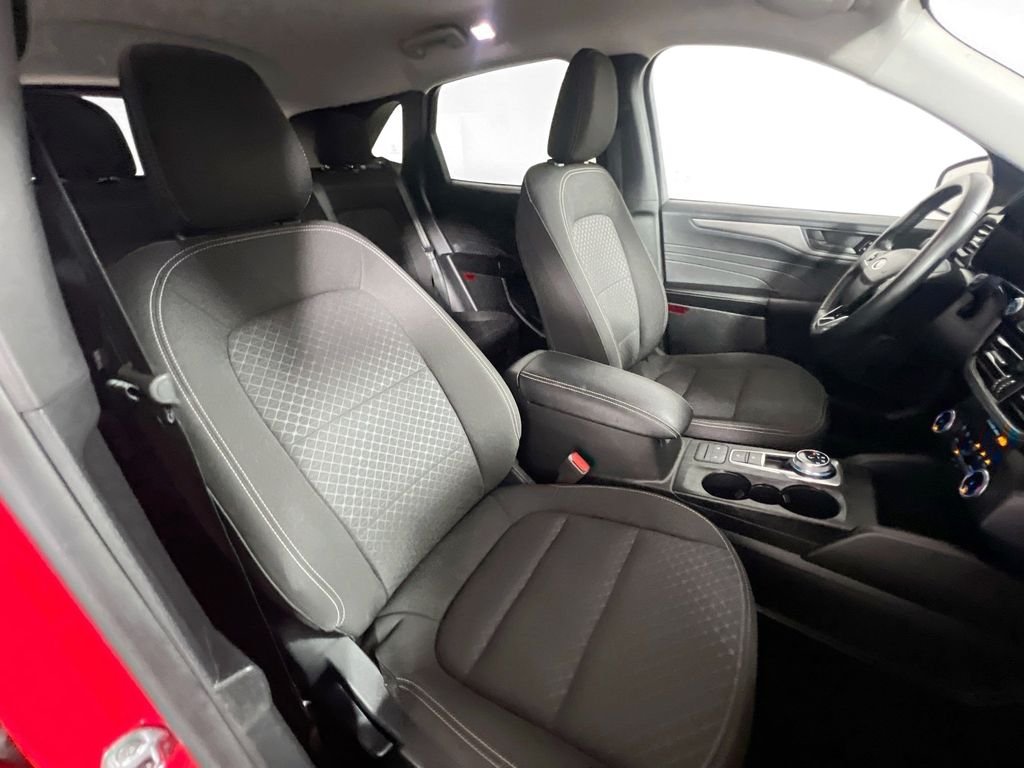 Used 2024 Red Ford Active image 19