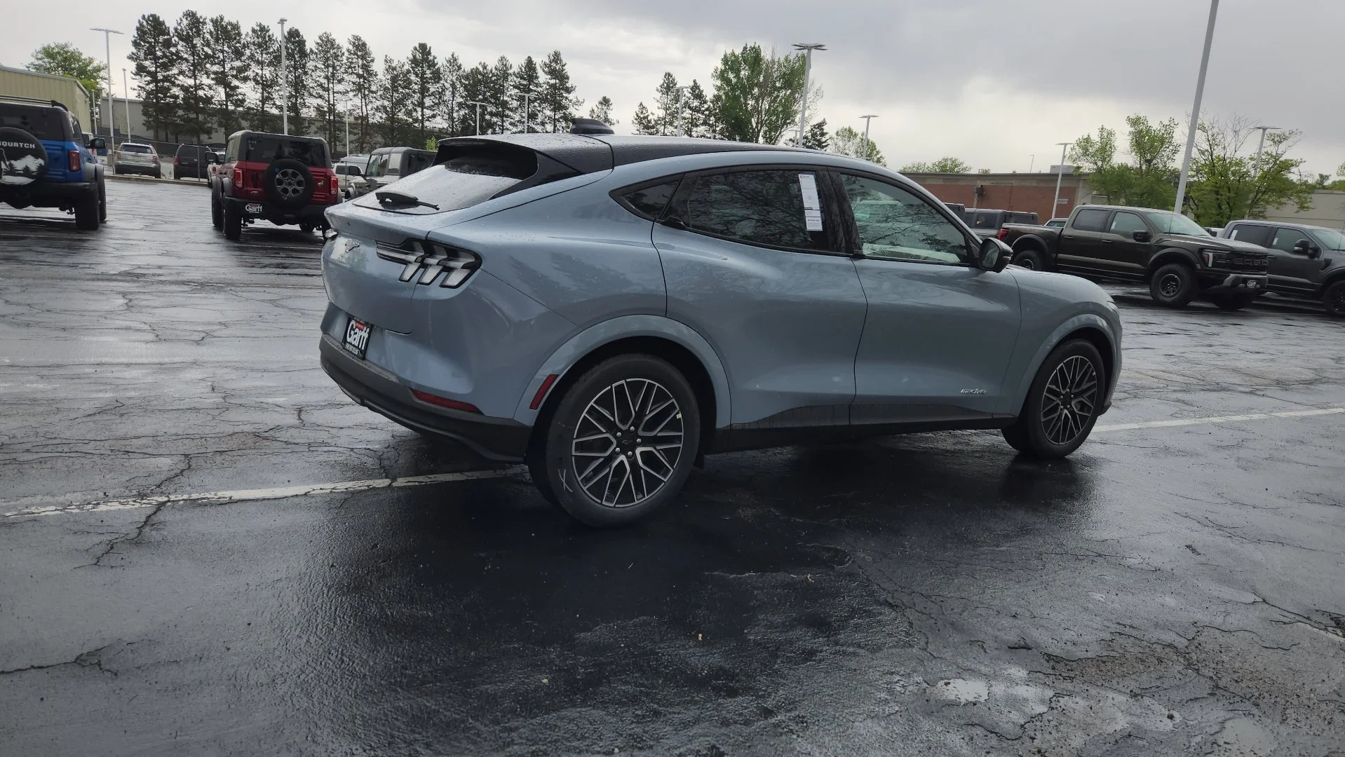 New 2026 Glacier Gray Metallic Tri-coat Ford Premium image 15
