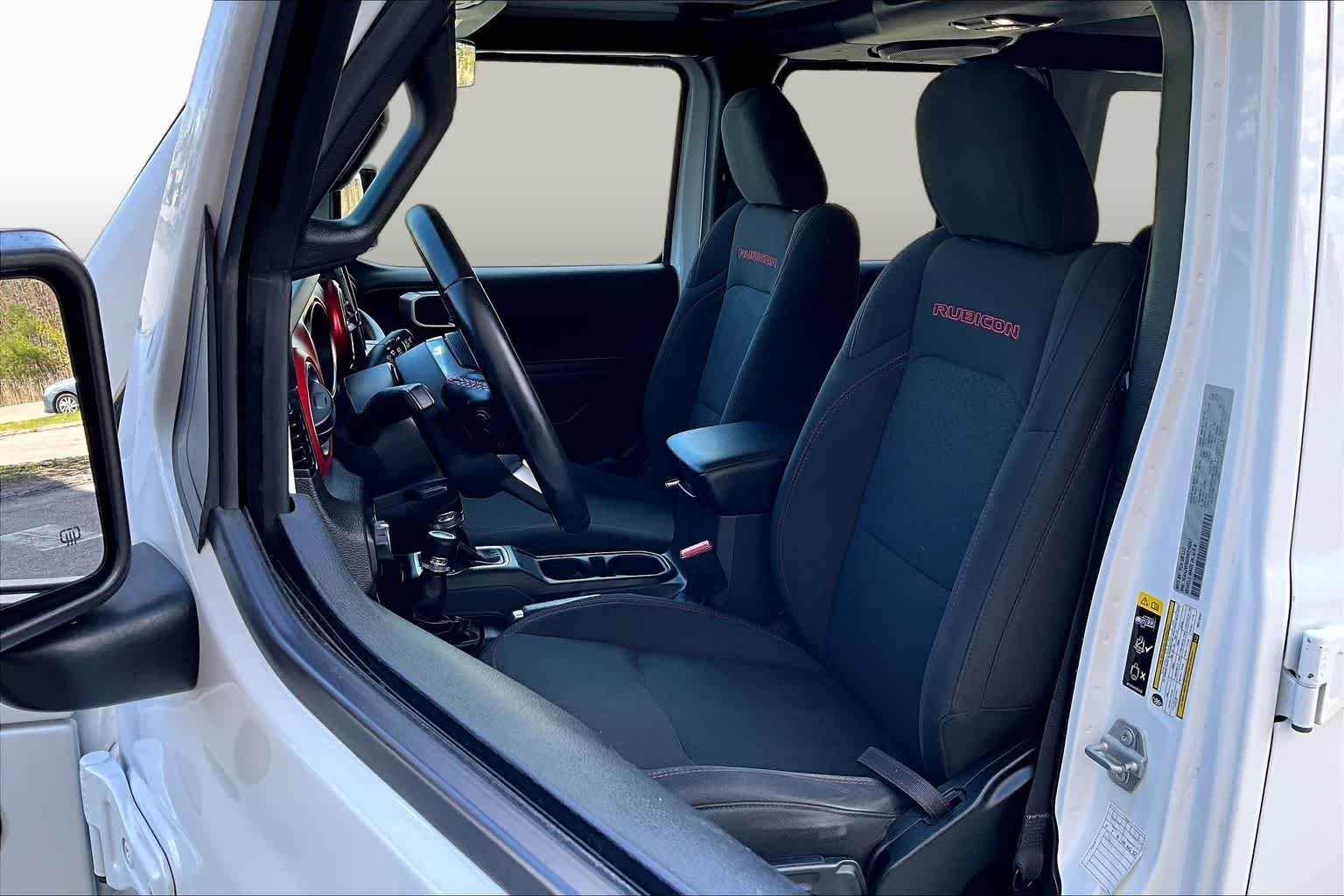 Used 2022 Bright White Clearcoat Jeep Unlimited Rubicon image 8