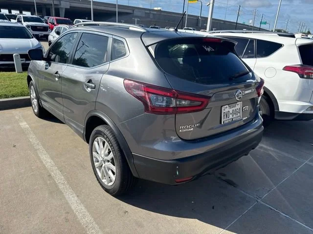 Used 2020 Gray Nissan SV FWD Xtronic CVT image 6