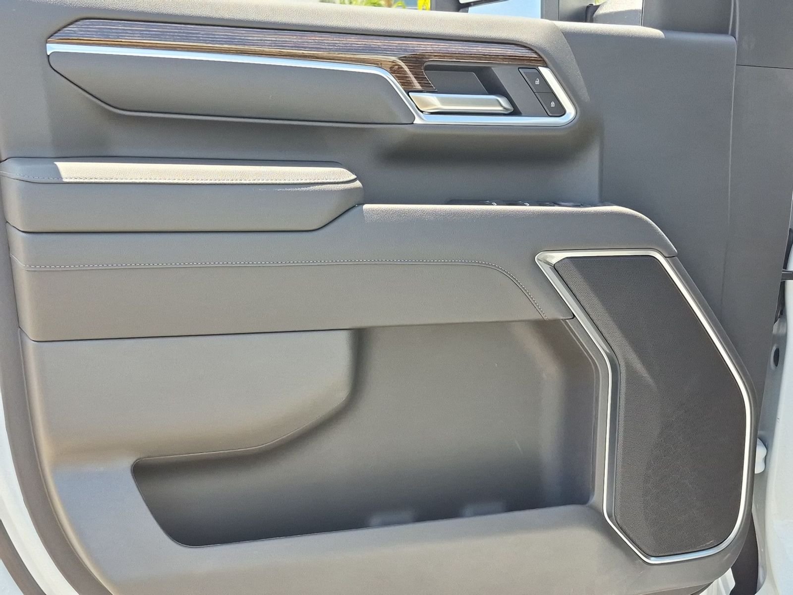 2026 GMC Sierra 3500HD SLE - Photo 21