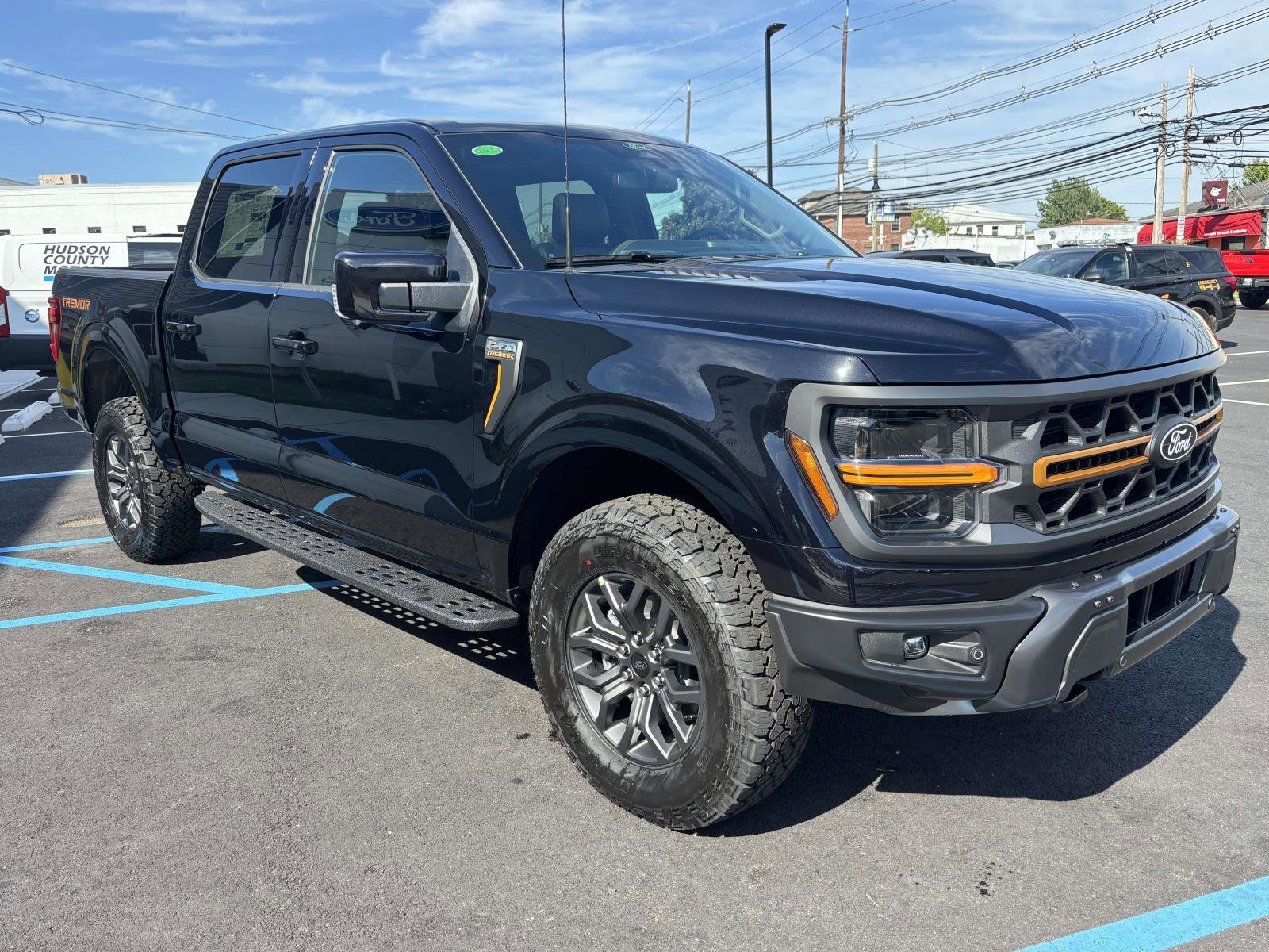 New 2026 Agate Black Metallic Ford Tremor® image 5