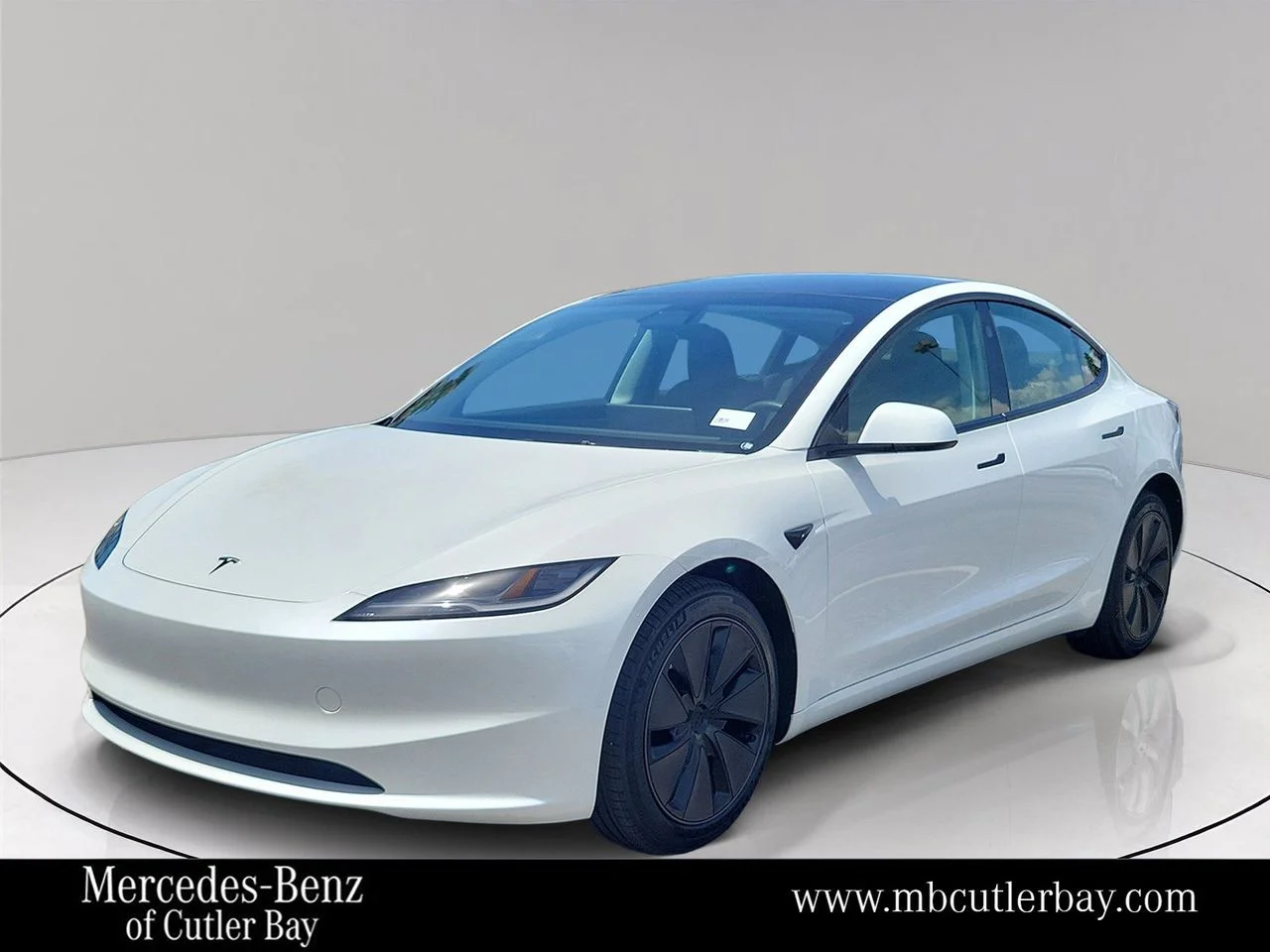 Used 2024 White Tesla Base image 1