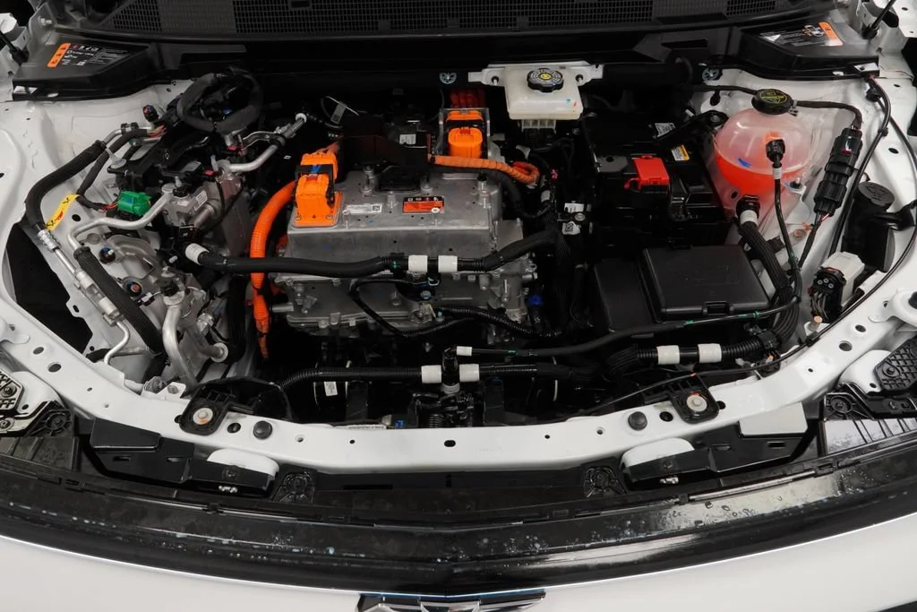 New 2026 Summit White Chevrolet LT image 39