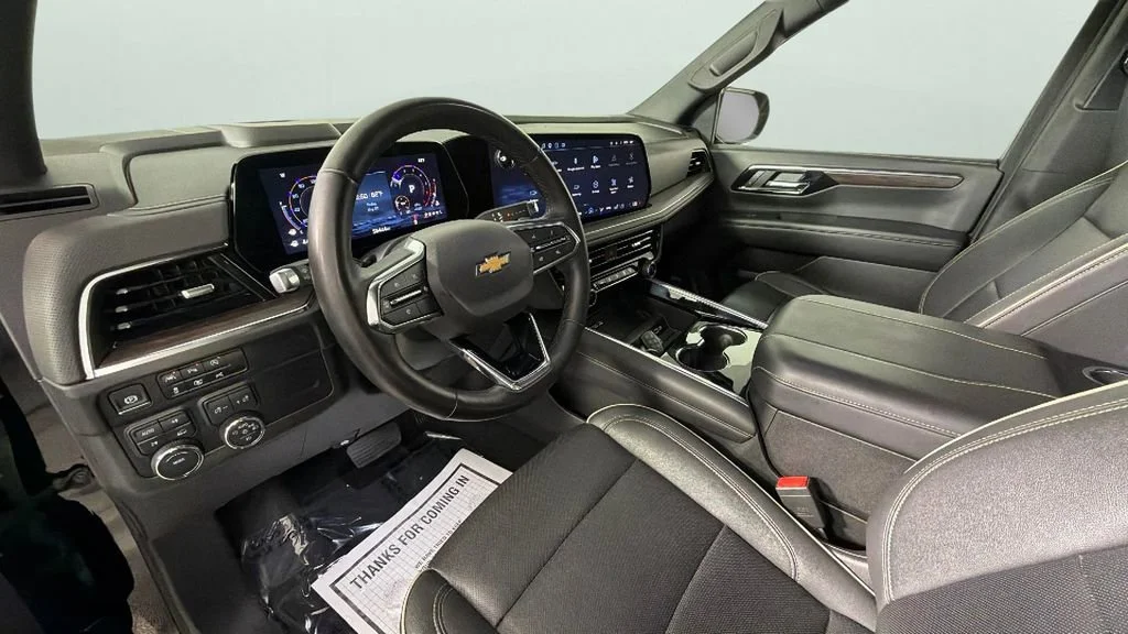Used 2025 Black Chevrolet Premier image 18