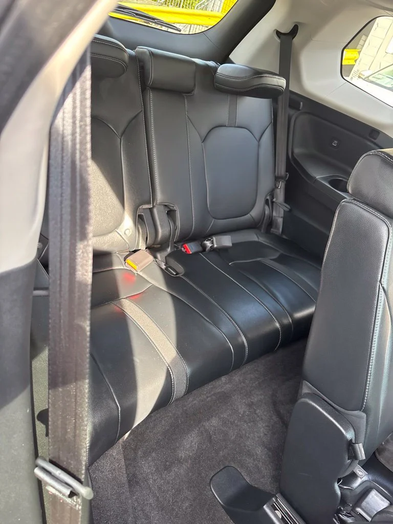 Used 2023 Black Honda EX-L image 27