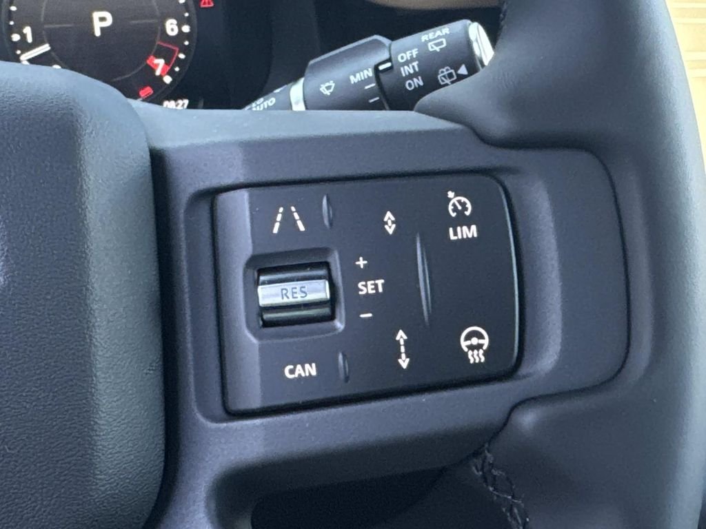 New 2026 Santorini Black Land Rover S image 29