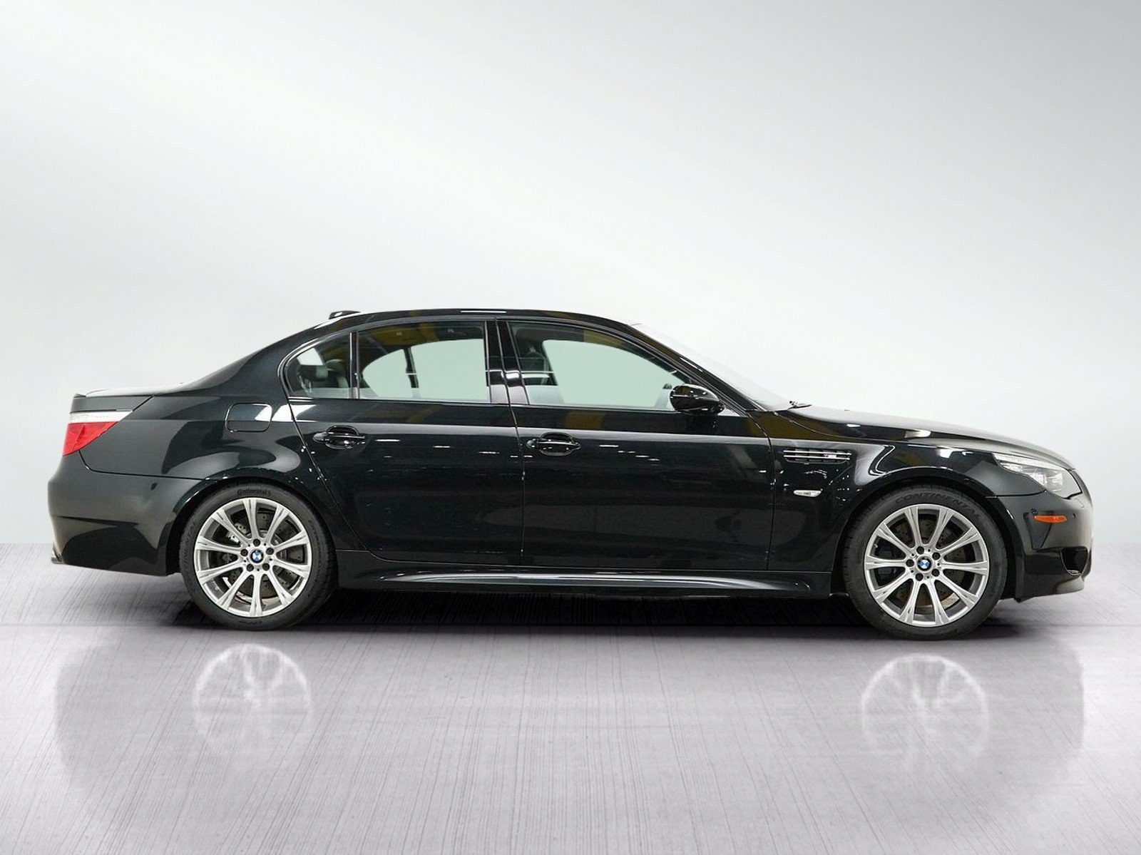 Used 2008 Black Sapphire Metallic BMW Base image 6