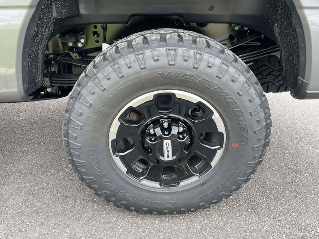 New 2026 Gray Ford Platinum image 2