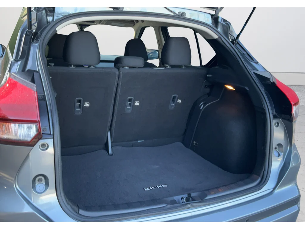 Used 2025 Gray Nissan S image 19