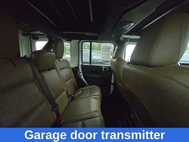 Used 2022 White Jeep Unlimited Sahara image 19