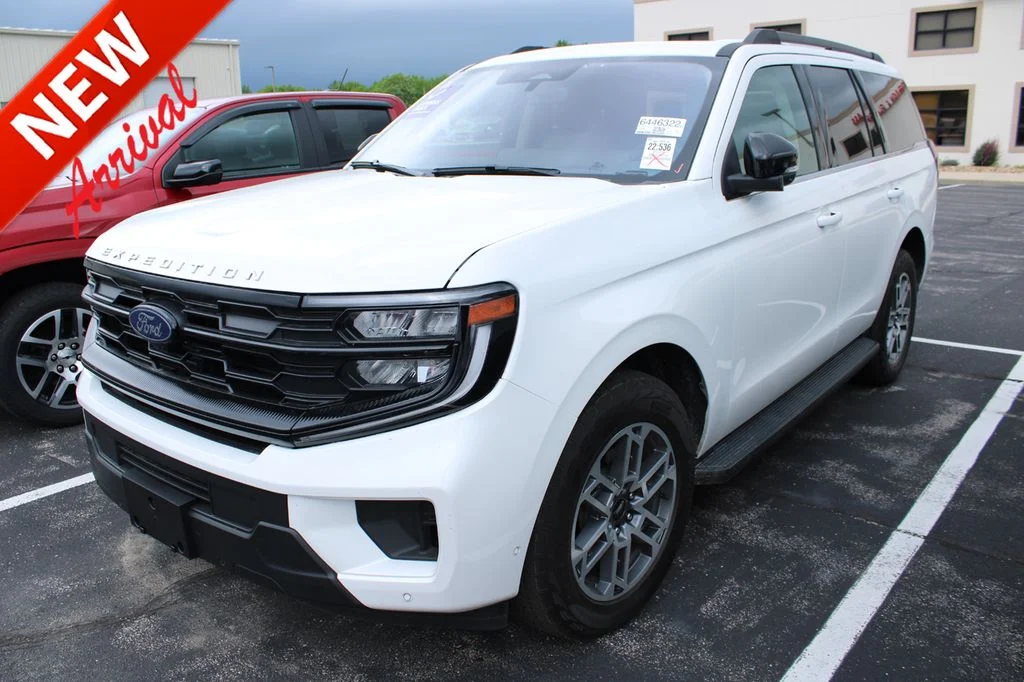 2025 Ford Expedition Active 4x4's photo