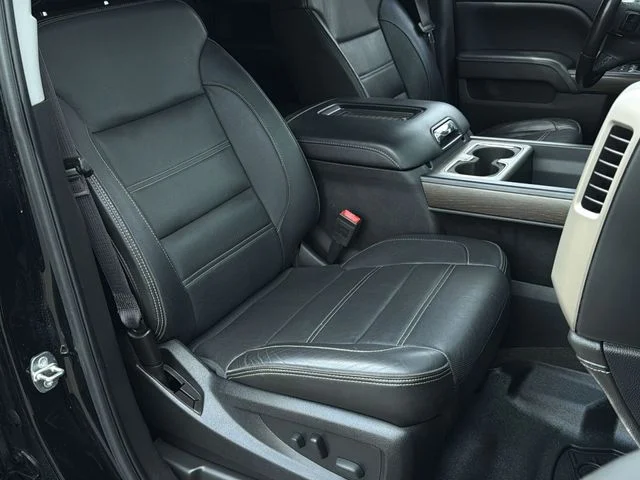 Used 2017 Black GMC Denali image 35