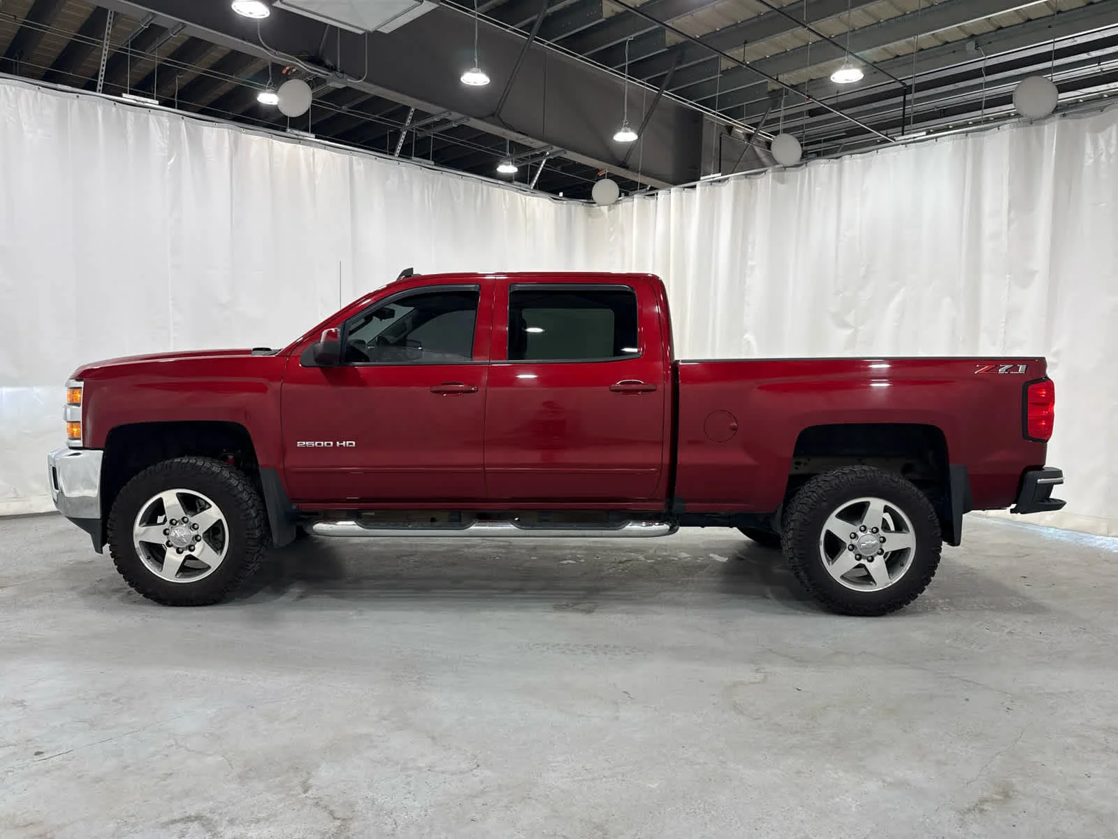 Used 2019 CAJUN RED TINTCOAT Chevrolet LT image 2
