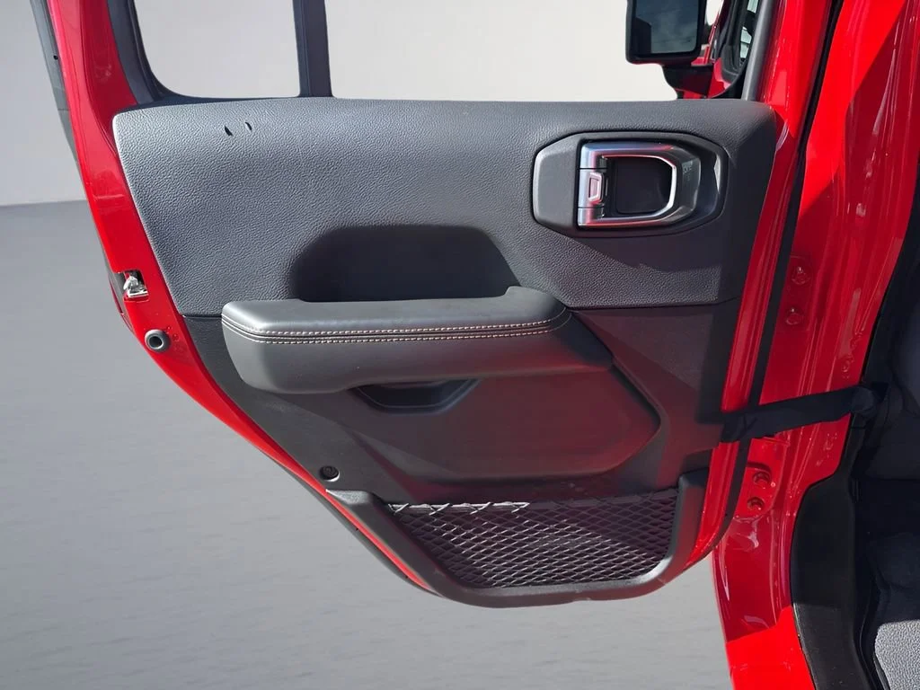Used 2025 Red Jeep Sahara image 28