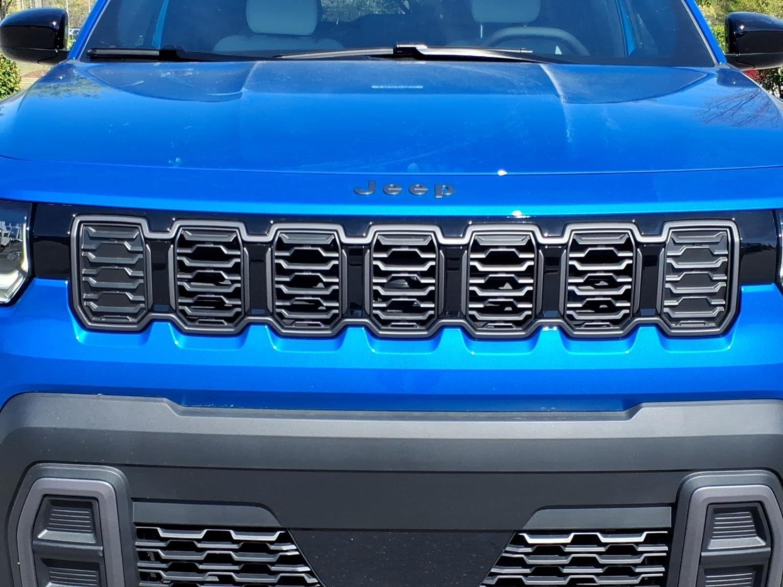New 2026 Hydro Blue Pearl-Coat Exterior Paint Jeep  image 13